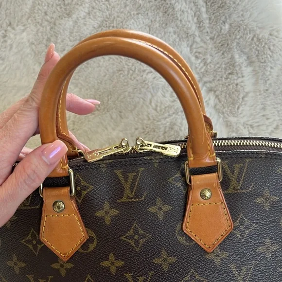 Authentic Alma PM - Picture 13 of 17